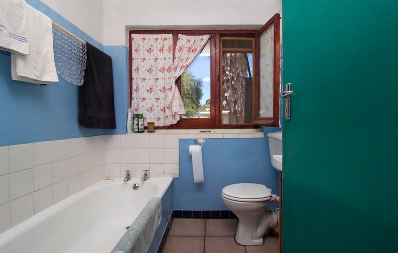 4 Bedroom Property for Sale in Meadowsteads Western Cape